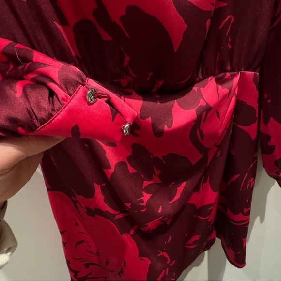 NWT- Zara Satin Shirt Mini Dress Retro Neck Long-Sleeved Back Zip Women's Size M - Picture 9 of 10